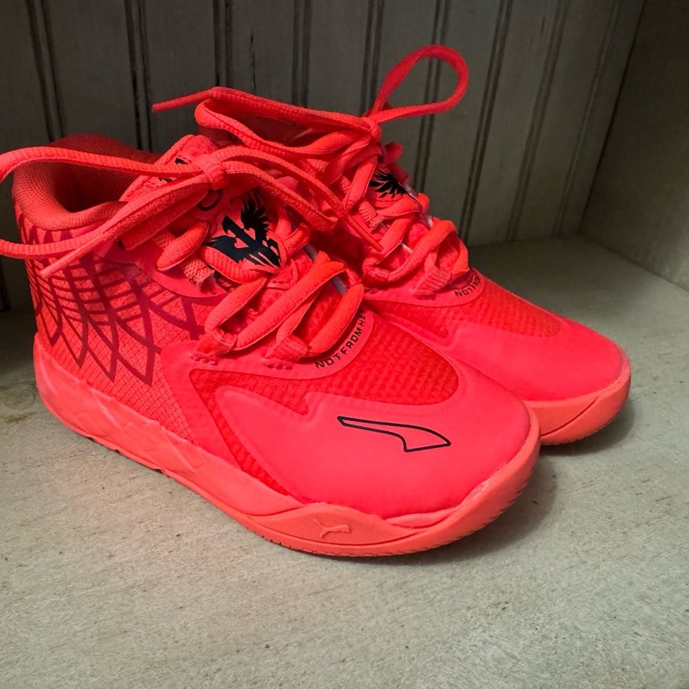 Puma LaMelo Sneakers Sz11 Youth - Picture 3 of 7